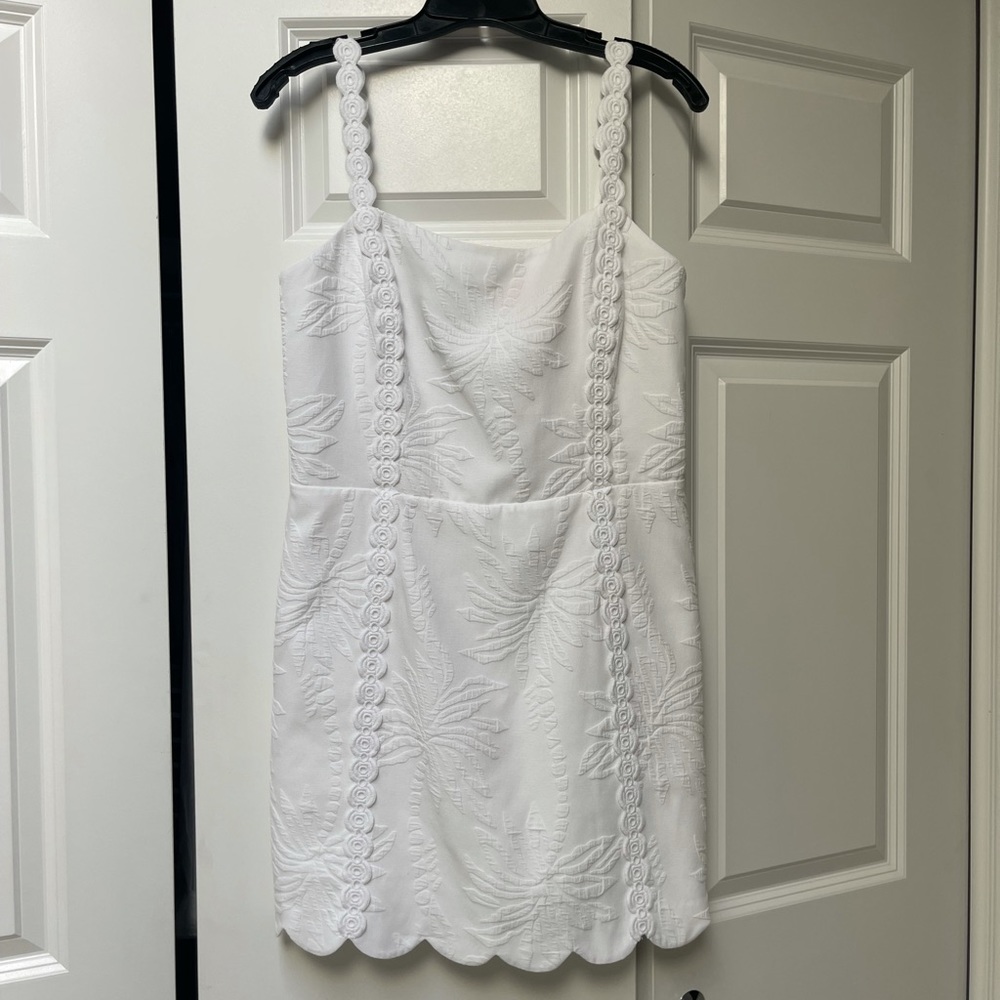 Lilly Pulitzer White Jesse Romper with Palm Paradise Print. Size 10